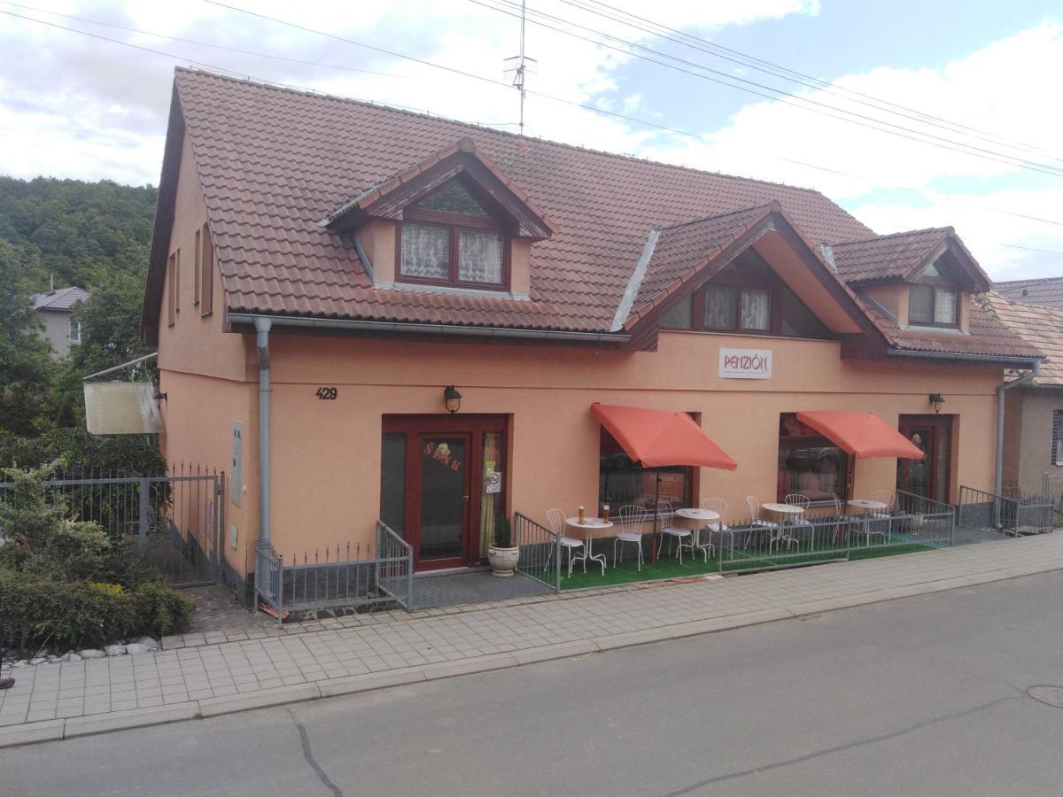 Ubytovanie Penzion Iveta Poltár Kültér fotó